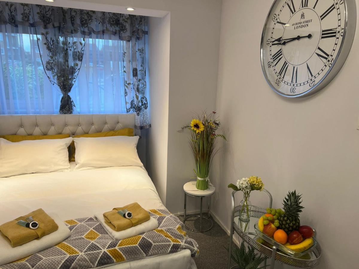 Apartment Luxe Free Wifi, Free Parking, Free Netflix Friern Barnet Экстерьер фото