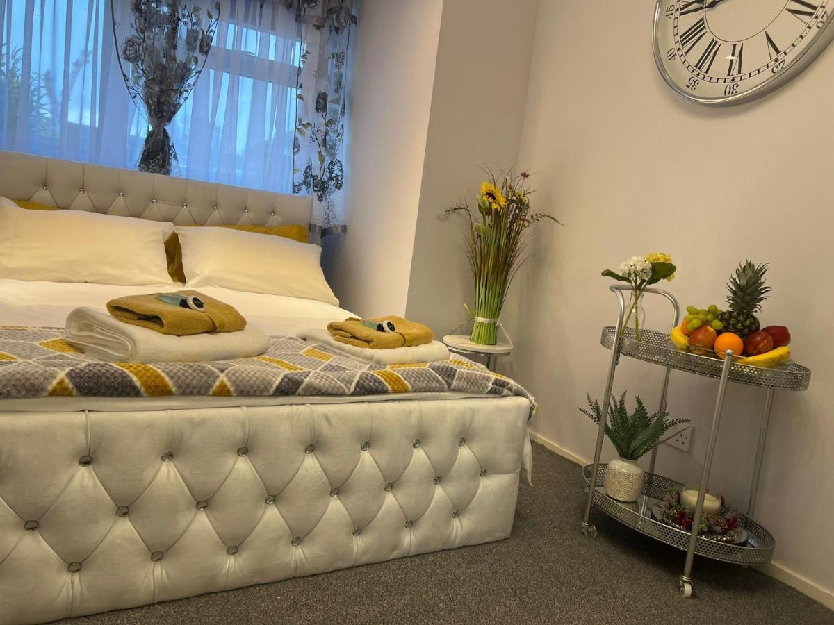 Apartment Luxe Free Wifi, Free Parking, Free Netflix Friern Barnet Экстерьер фото