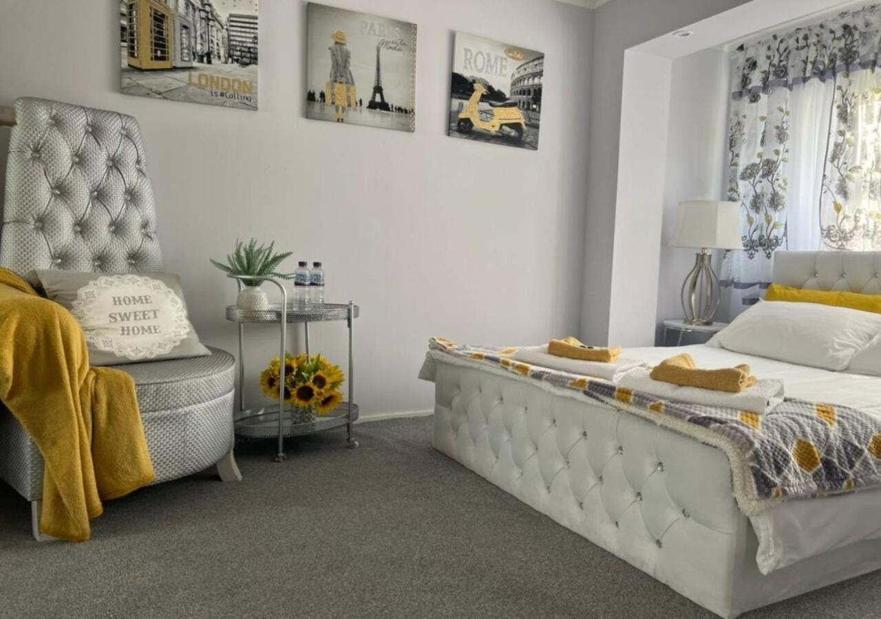 Apartment Luxe Free Wifi, Free Parking, Free Netflix Friern Barnet Экстерьер фото